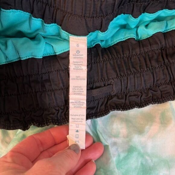 Lululemon Tracker Short II Two Way Stretch White Blue - Picture 5 of 9